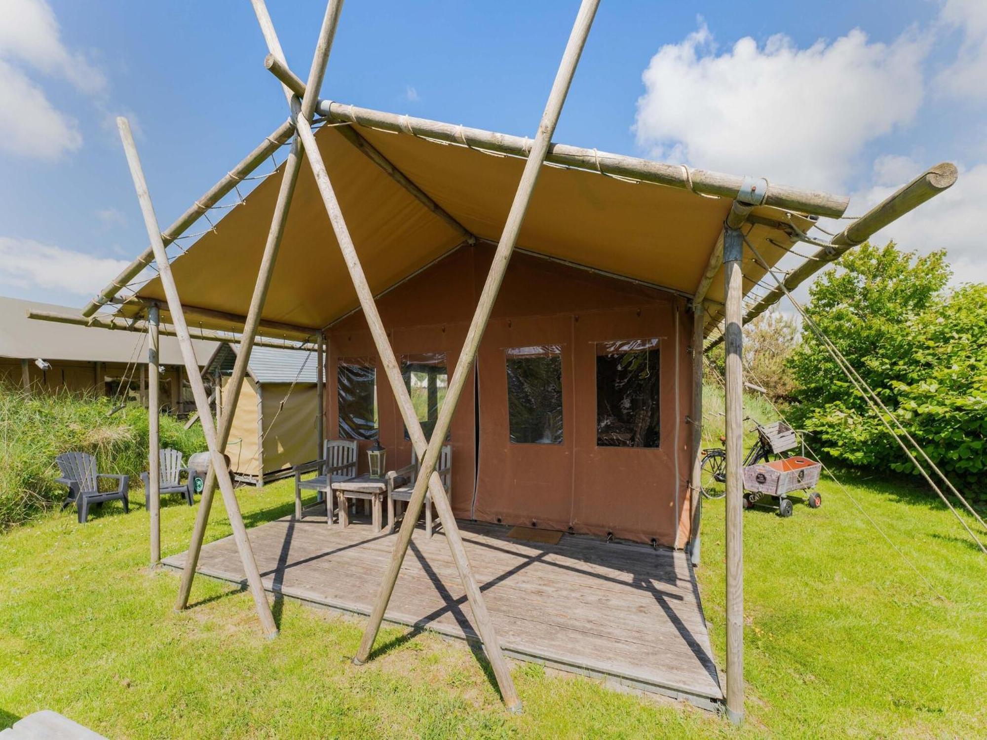 Quaint Bungalow In Callantsoog With Garden Esterno foto