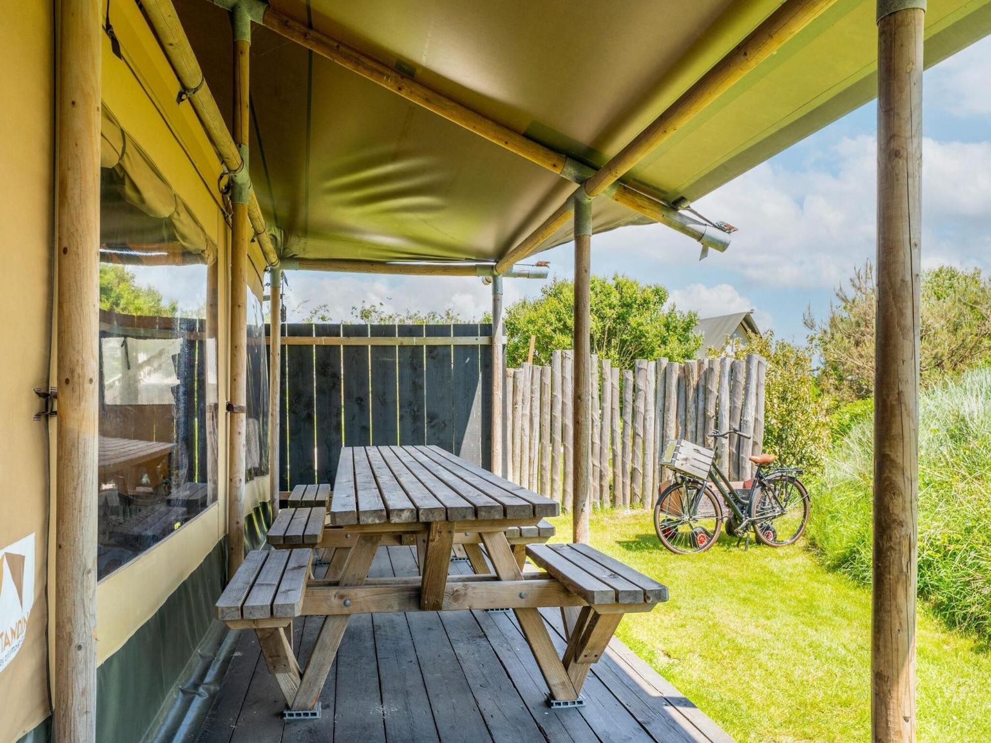 Quaint Bungalow In Callantsoog With Garden Esterno foto