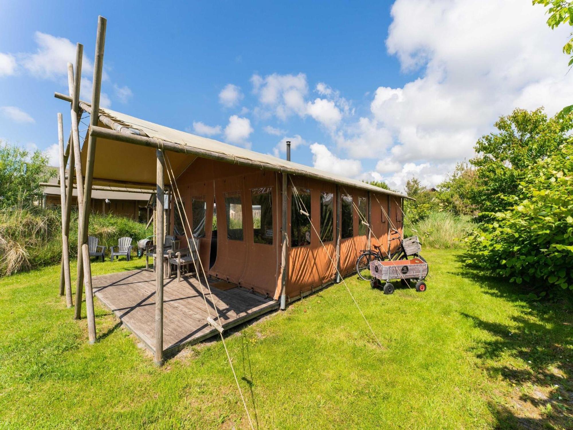 Quaint Bungalow In Callantsoog With Garden Esterno foto