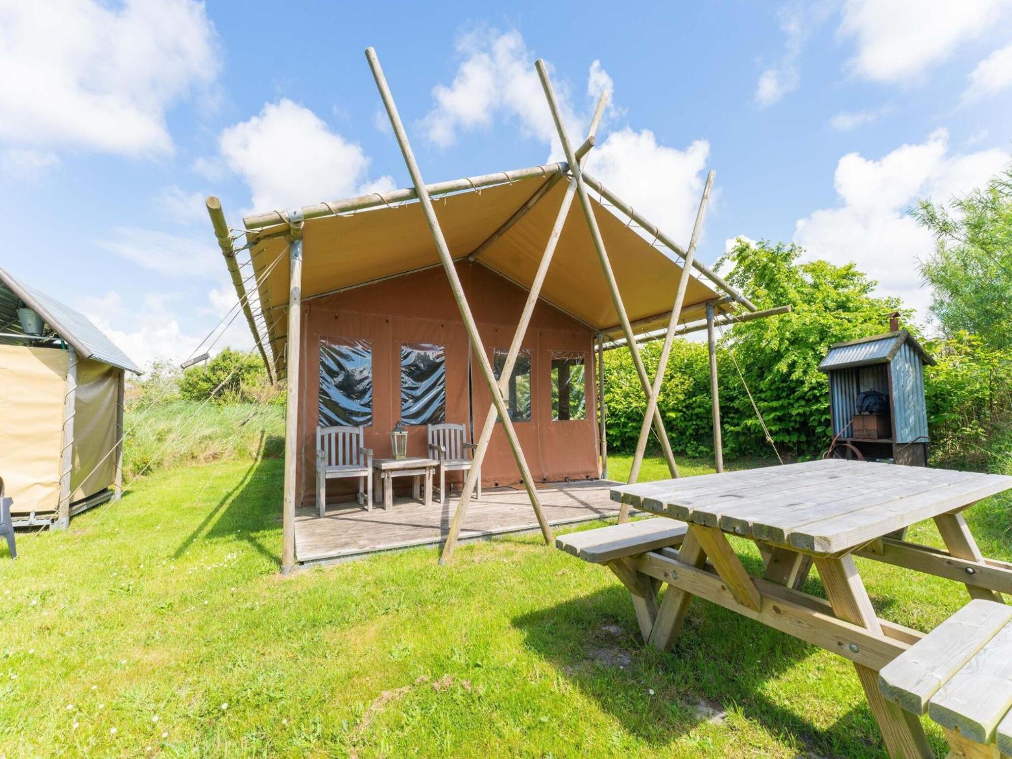 Quaint Bungalow In Callantsoog With Garden Esterno foto